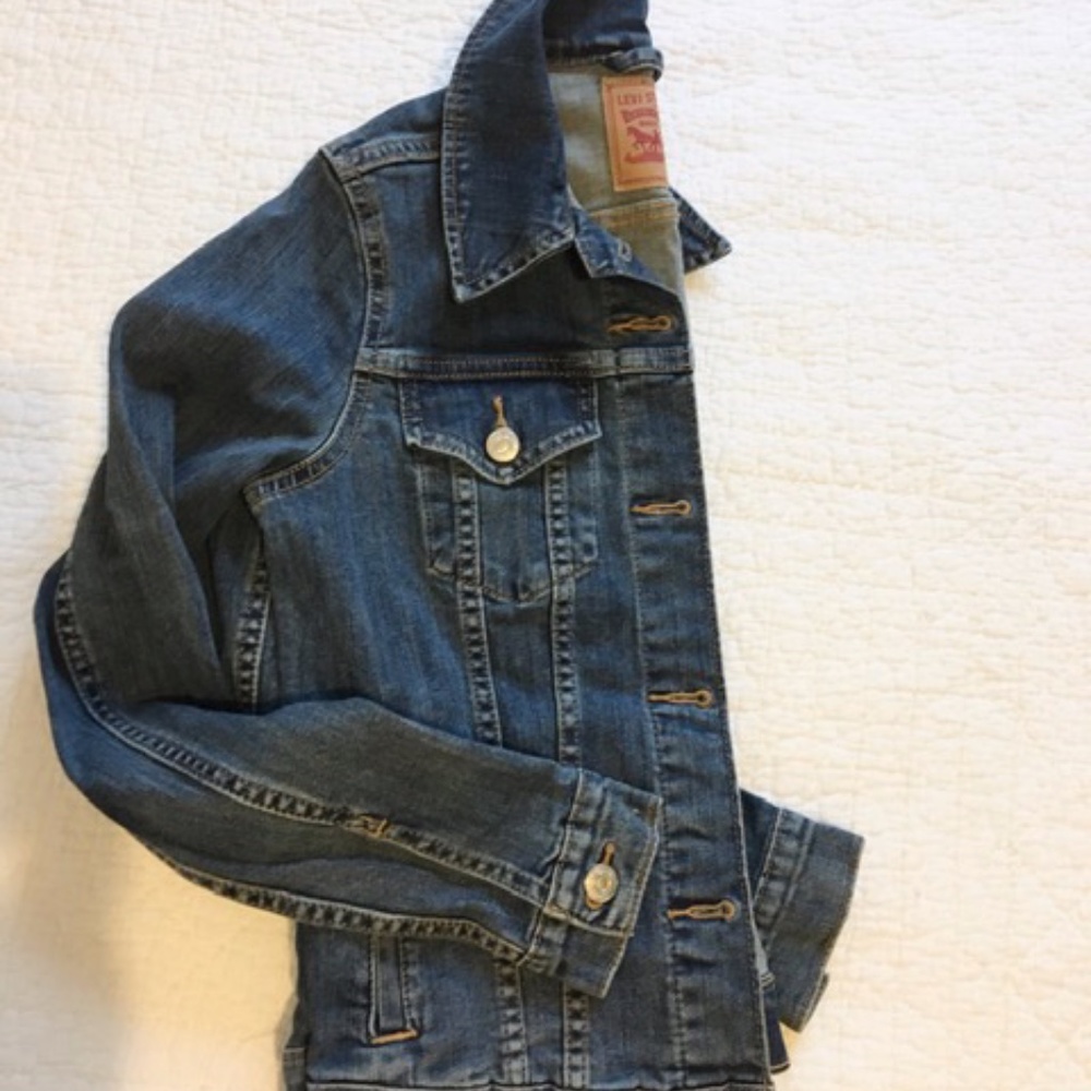 Levi's Jean Jacket - Picture 5 of 5